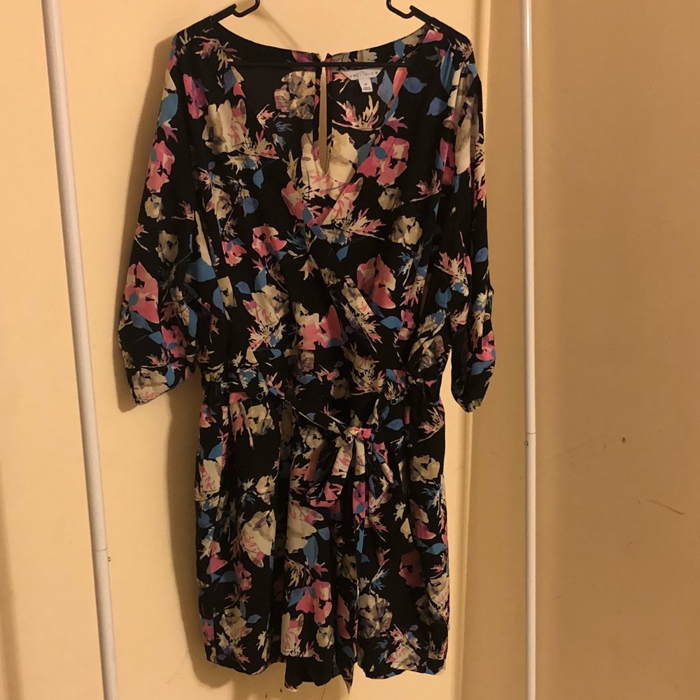 3/4 sleeve floral v-neck romper
